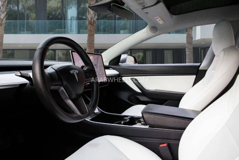 تسلا موديل 3 2020 for Sale in دبي Image-7
