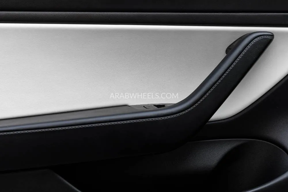 تسلا موديل 3 2021 for Sale in دبي Image-5