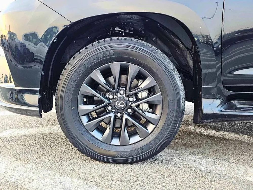Lexus GX 2023 for Sale in Dubai Image-12