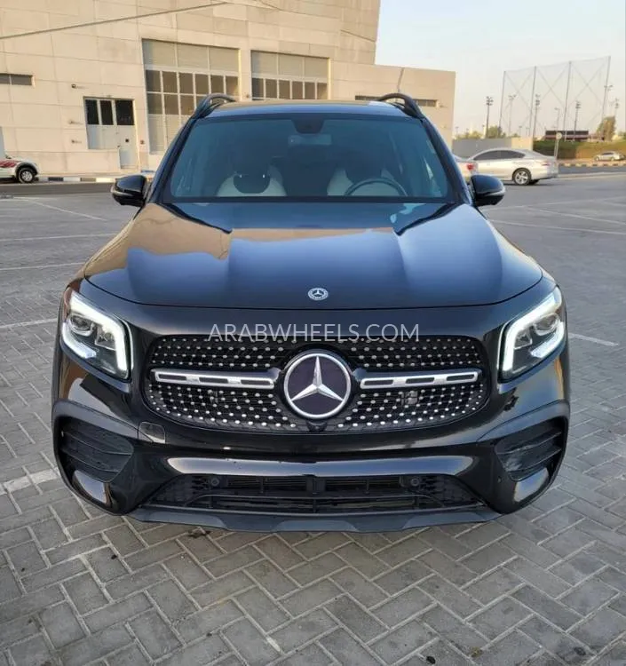 Mercedes Benz GLB 2020 for Sale in Sharjah Image-11