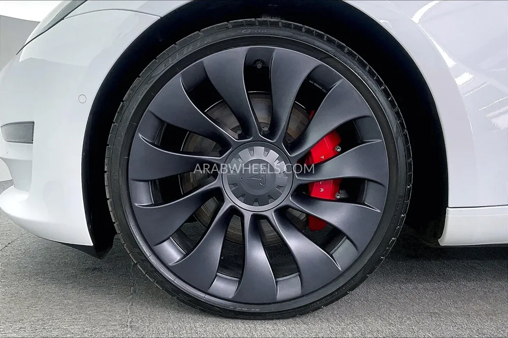 Tesla Model 3 2022 for Sale in Dubai Image-28