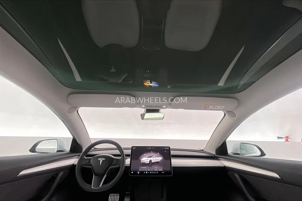 Tesla Model 3 2022 for Sale in Dubai Image-31