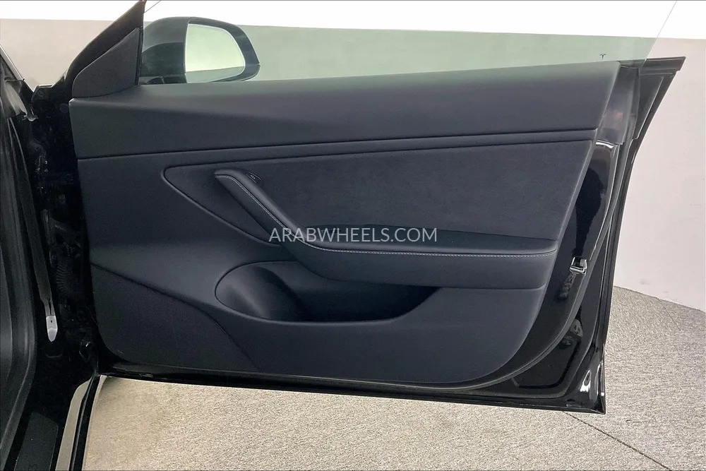 تسلا موديل 3 2021 for Sale in الشارقة Image-16