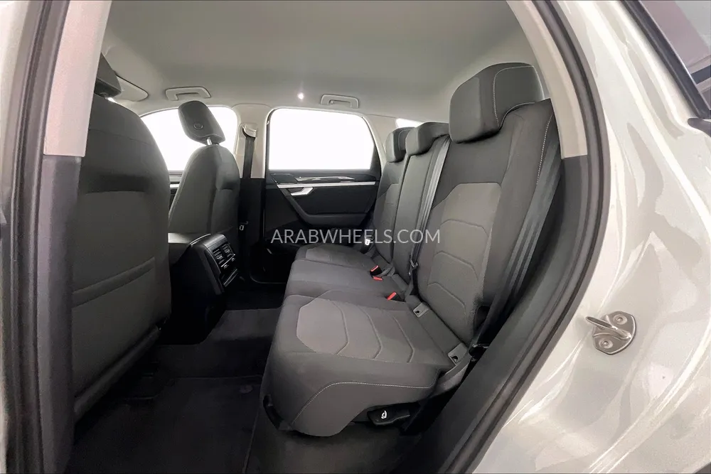 Volkswagen Touareg 2019 for Sale in Sharjah Image-30