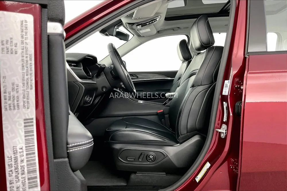 Jeep Cherokee 2022 for Sale in Sharjah Image-24