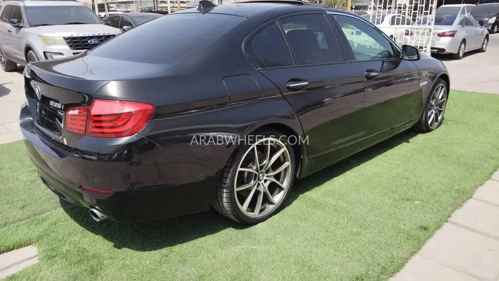 بي إم دبليو الفئة الخامسة 2011 for Sale in عجمان Image-8