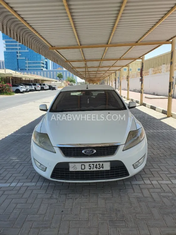 Ford Mondeo 2010 for Sale in Ras Al Khaimah Image-2