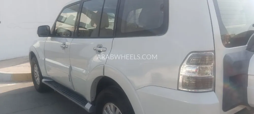 ميتسوبيشي باجيرو 2014 for Sale in أبو ظبي Image-8