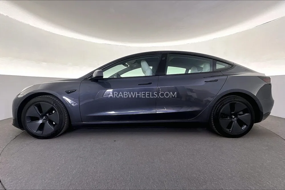 تسلا موديل 3 2021 for Sale in الشارقة Image-3