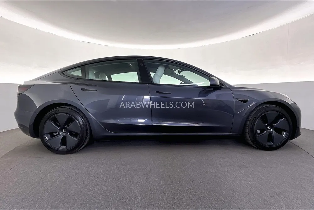 تسلا موديل 3 2021 for Sale in الشارقة Image-7