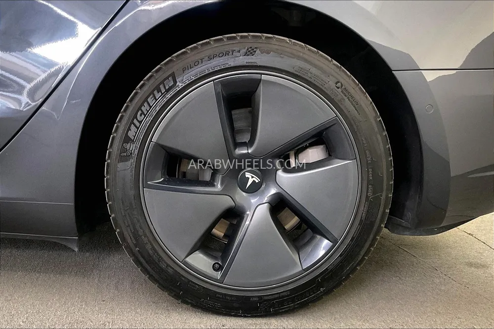 تسلا موديل 3 2021 for Sale in الشارقة Image-10