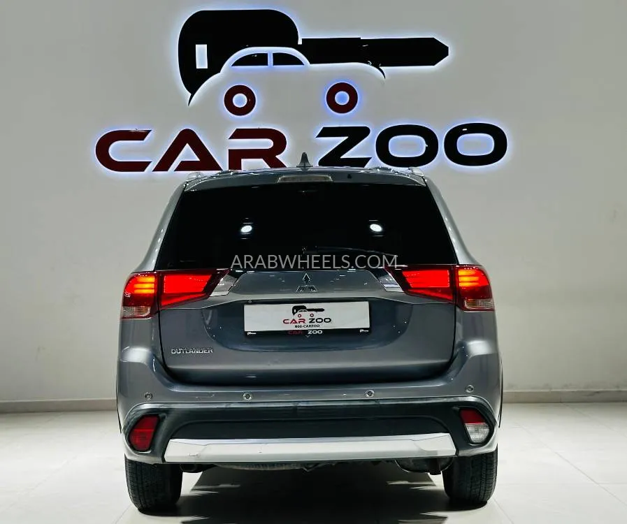 Mitsubishi Outlander 2017 for Sale in Dubai Image-6