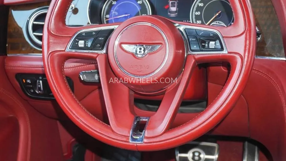 Bentley Bentayga 2018 for Sale in Dubai Image-8