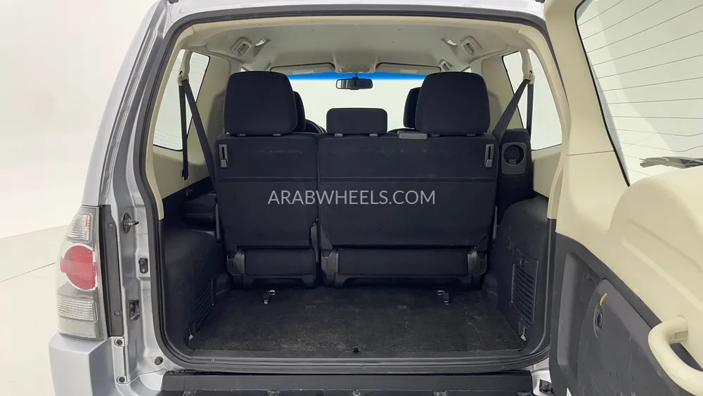 Mitsubishi Pajero 2016 for Sale in Dubai Image-25