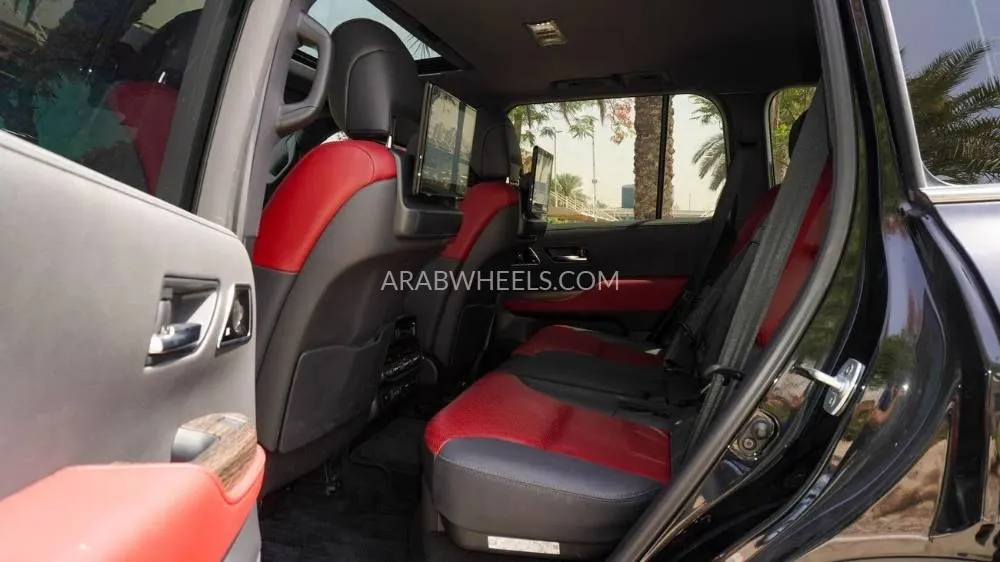 Toyota Land Cruiser 2023 for Sale in Dubai Image-15