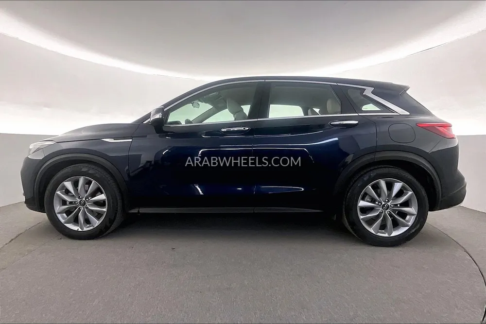 Infiniti QX50 2021 for Sale in Dubai Image-3