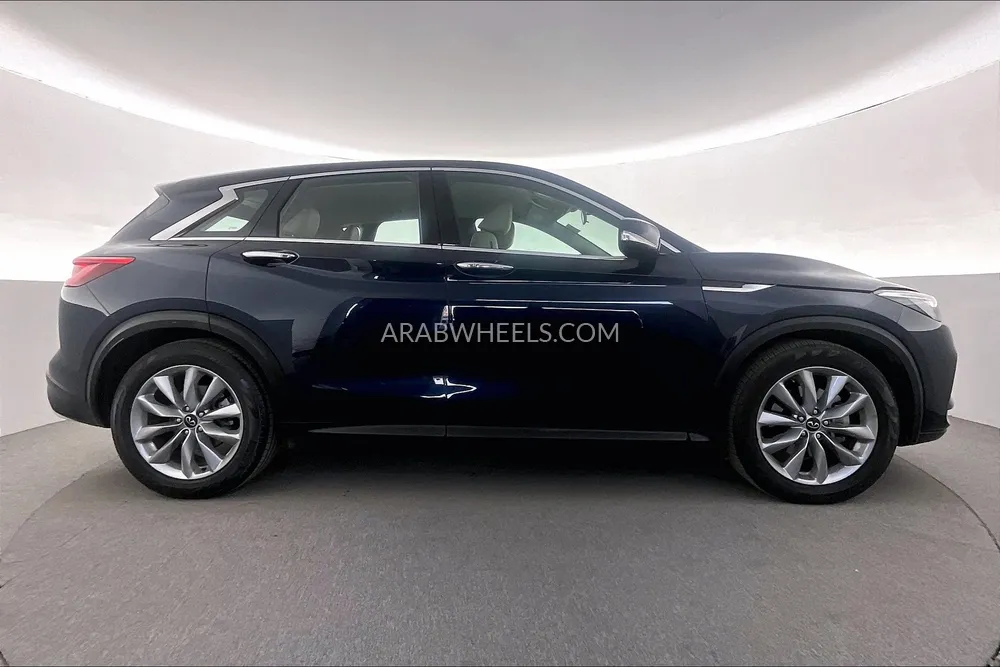 Infiniti QX50 2021 for Sale in Dubai Image-7