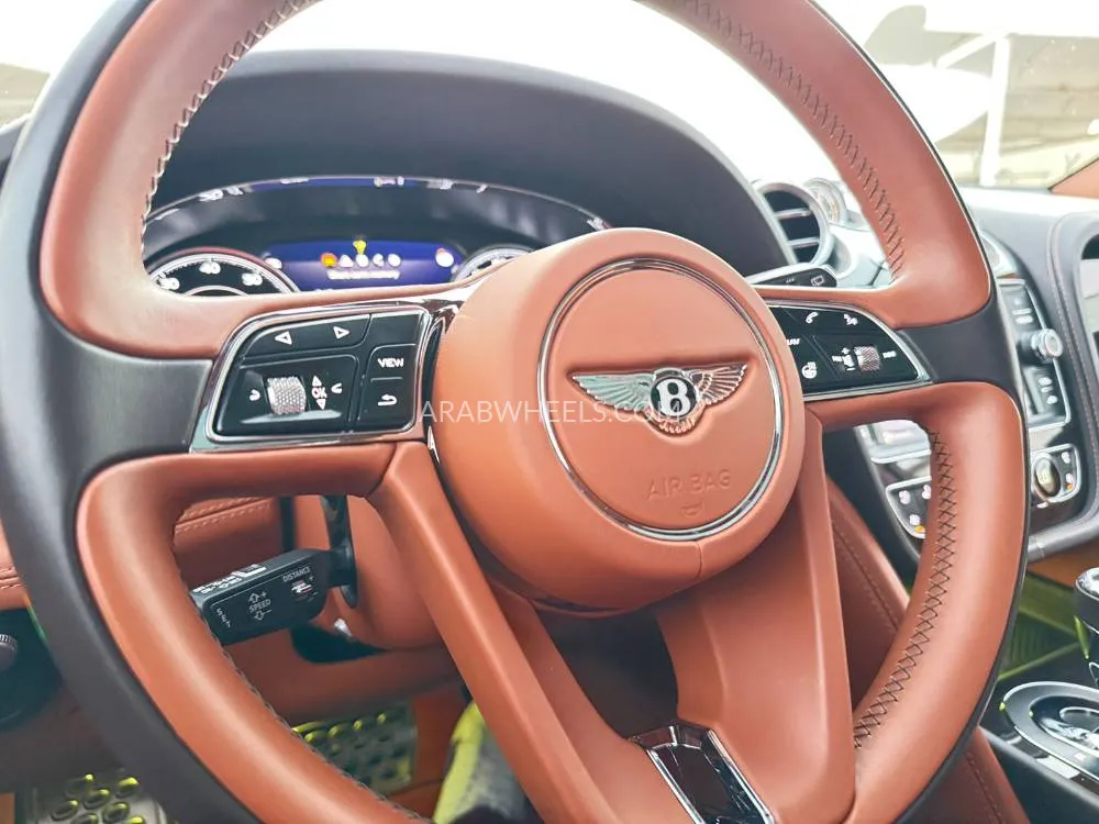 Bentley Bentayga 2018 for Sale in Dubai Image-12