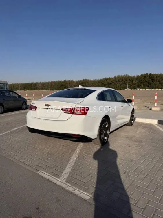 Chevrolet Malibu 2022 for Sale in Sharjah Image-10
