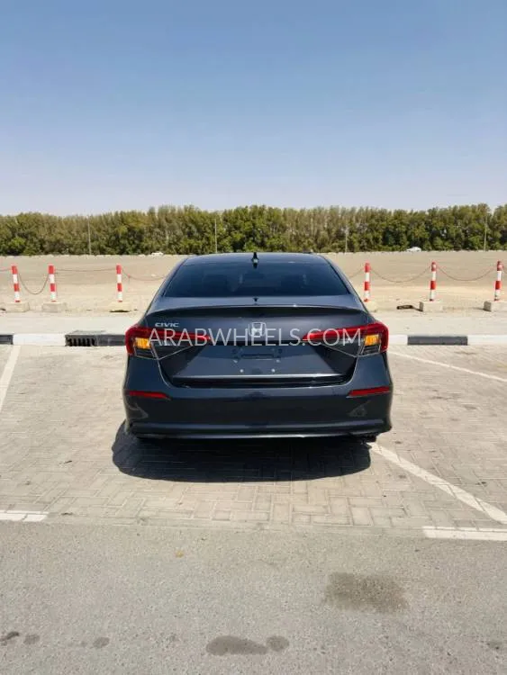 Honda Civic 2022 for Sale in Sharjah Image-10