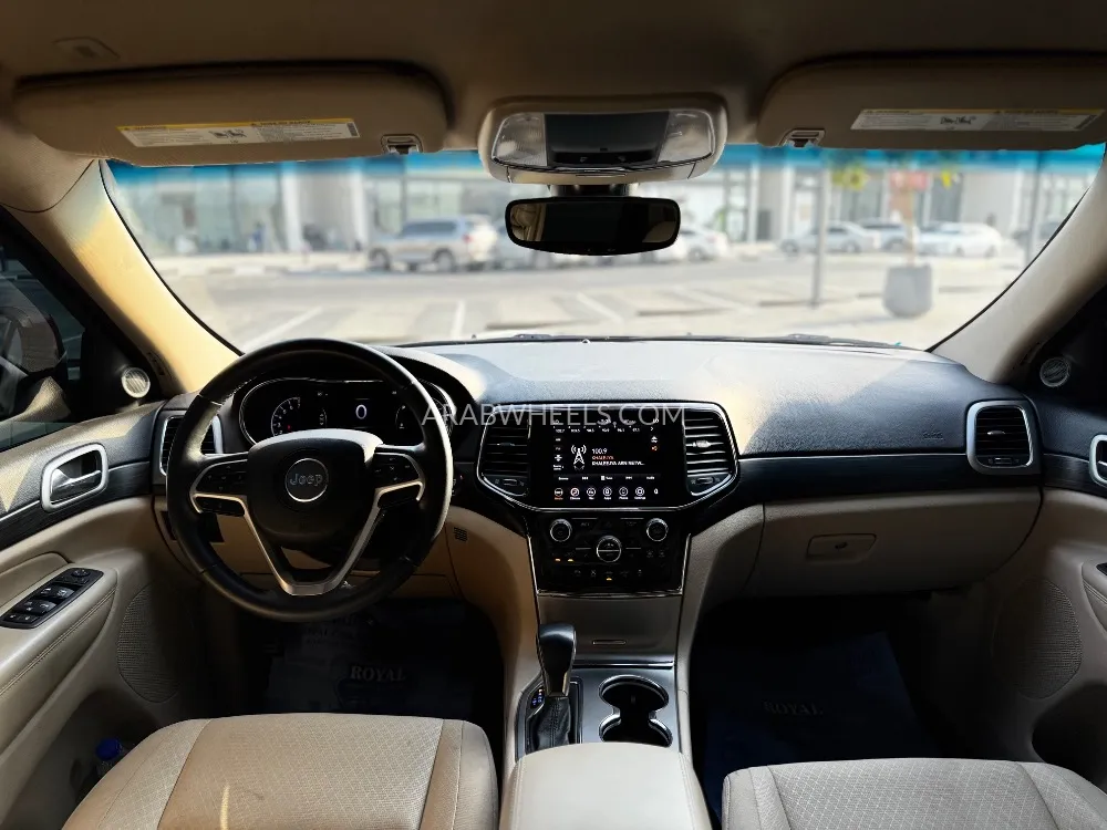 Jeep Grand Cherokee 2022 for Sale in Ajman Image-4