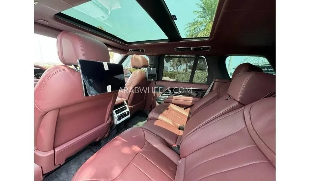 Land Rover Range Rover 2023 for Sale in Dubai Image-13