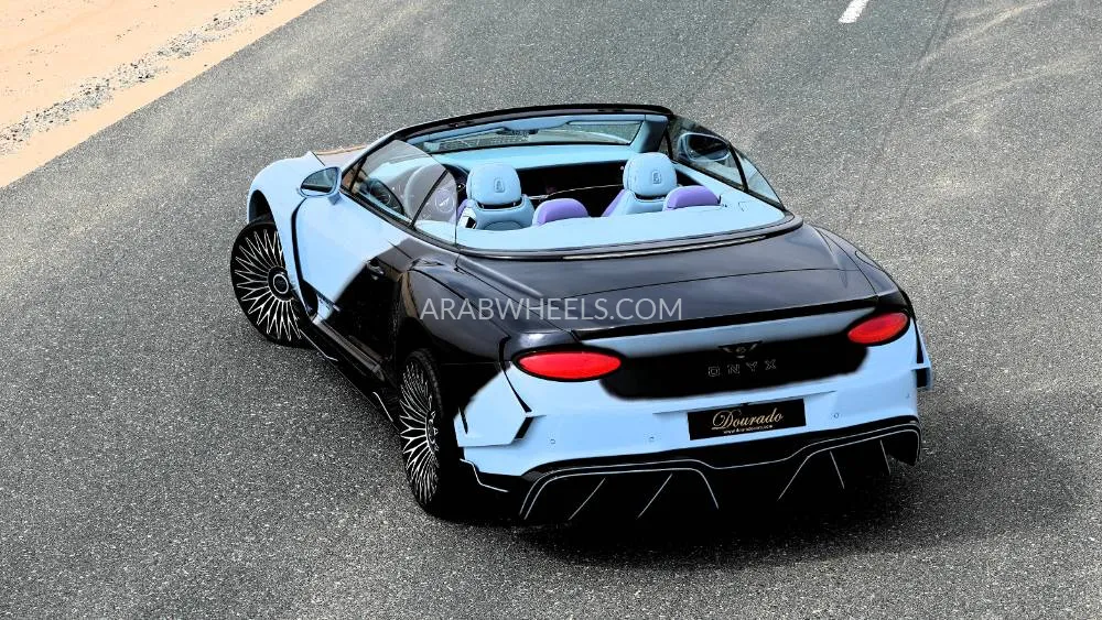 Bentley Continental GTC 2023 for Sale in Dubai Image-7