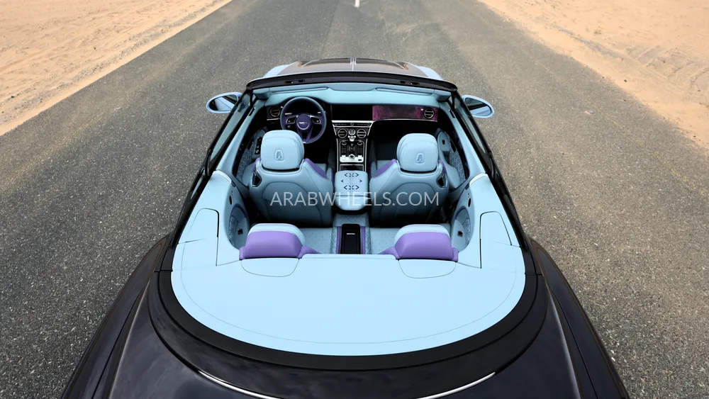 Bentley Continental GTC 2023 for Sale in Dubai Image-9