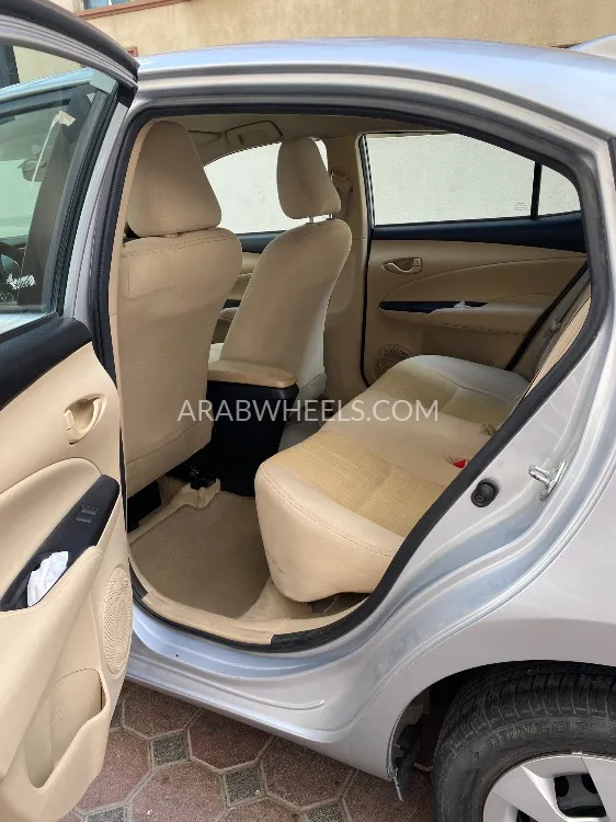 تويوتا يارس 2021 for Sale in دبي Image-6