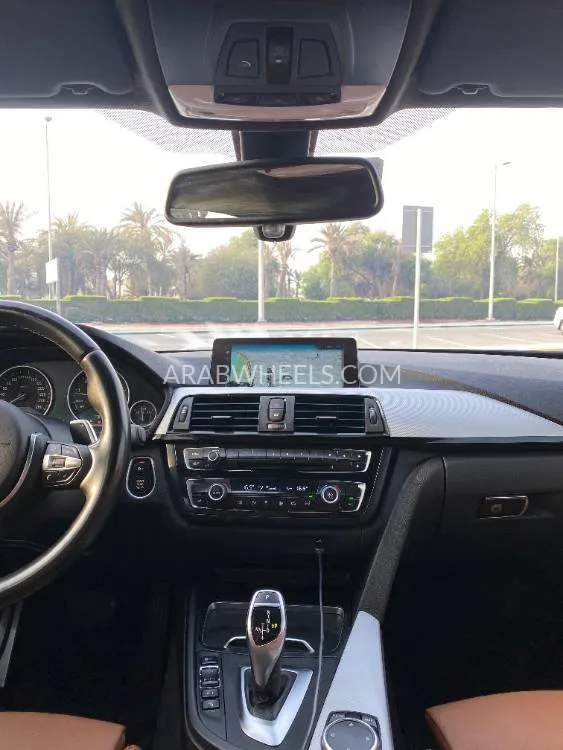 BMW 4 series 2017 for Sale in Abu Dhabi Image-10