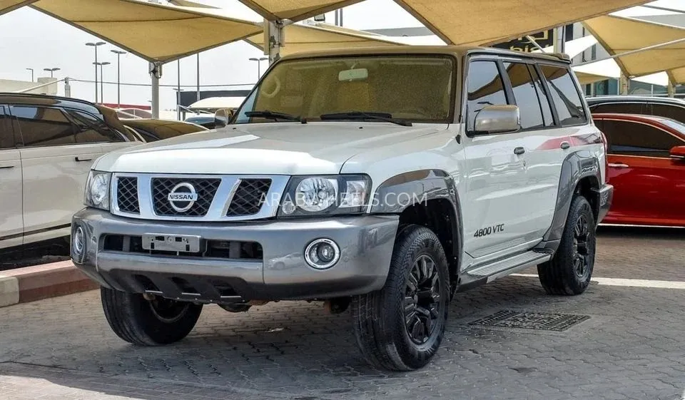 Nissan Patrol 2019 for Sale in Sharjah Image-3