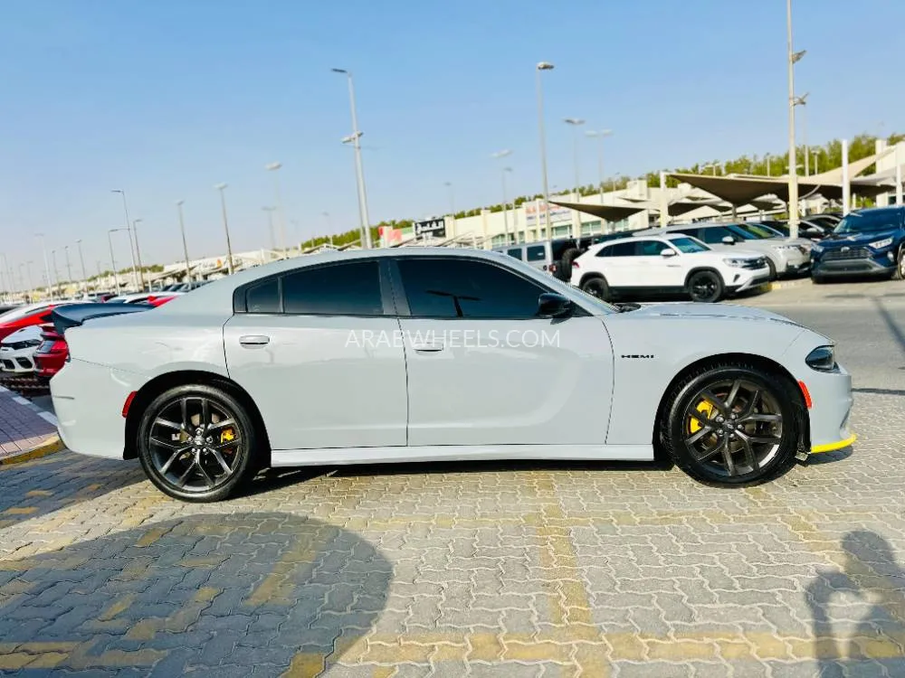 Dodge Charger 2022 for Sale in Sharjah Image-4