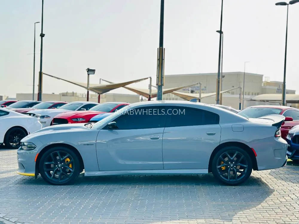 Dodge Charger 2022 for Sale in Sharjah Image-5