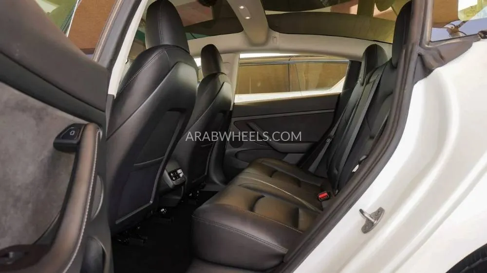 تسلا موديل 3 2023 for Sale in الشارقة Image-11