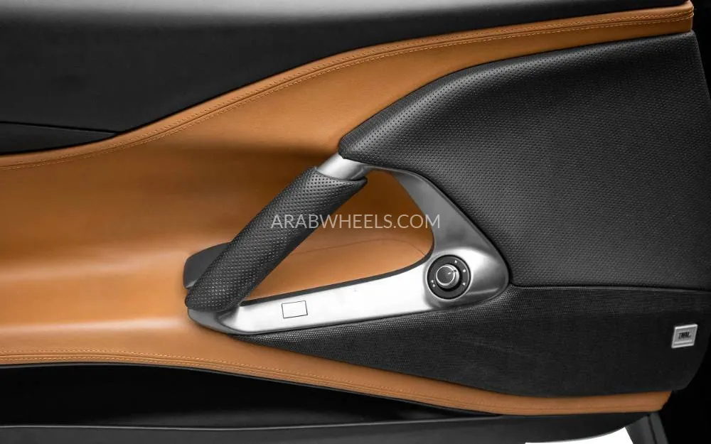 فيراري 812 جي تي إس 2020 for Sale in دبي Image-7