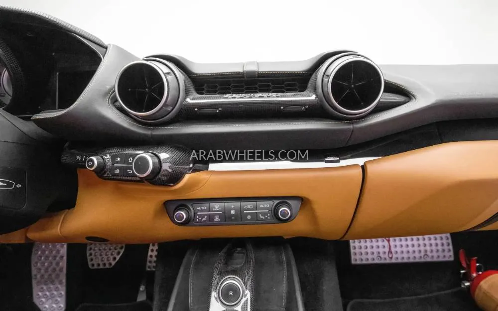 فيراري 812 جي تي إس 2020 for Sale in دبي Image-14