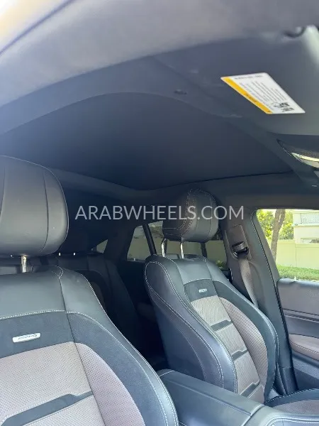 Mercedes Benz GLE Class 2023 for Sale in Dubai Image-6