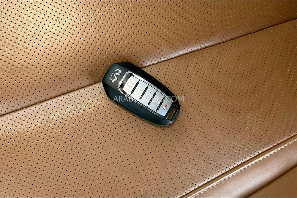 Infiniti QX60 2024 for Sale in Dubai Image-28