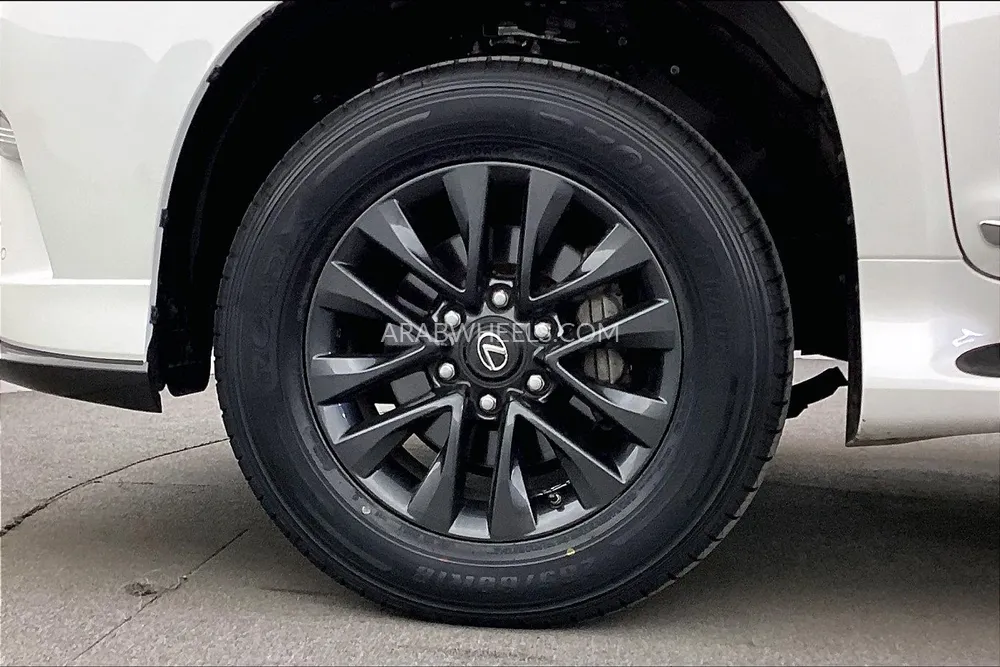 Lexus GX 2022 for Sale in Sharjah Image-10