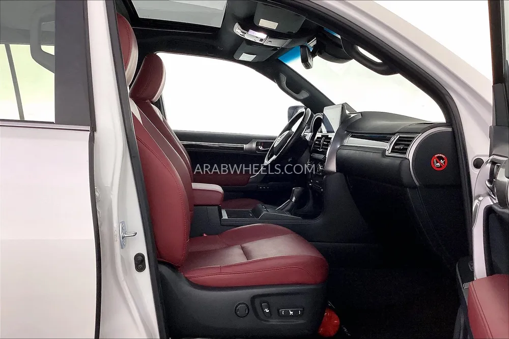 Lexus GX 2022 for Sale in Sharjah Image-13