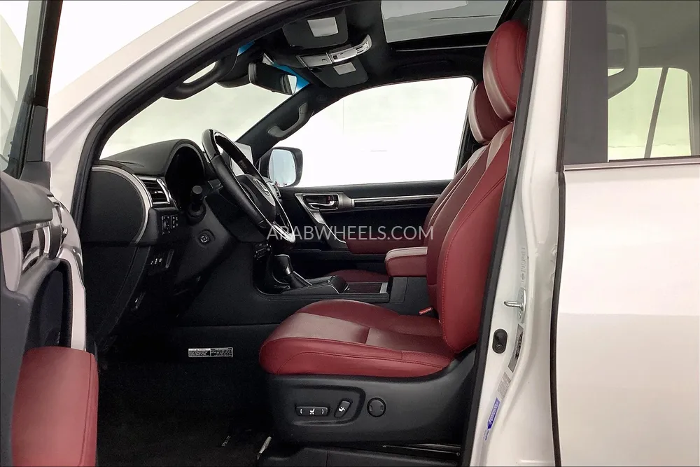 Lexus GX 2022 for Sale in Sharjah Image-14