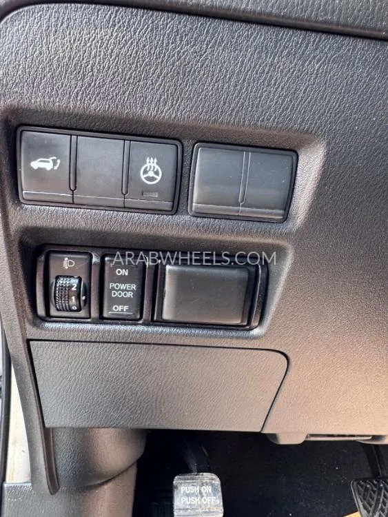 Infiniti QX80 2018 for Sale in Sharjah Image-7