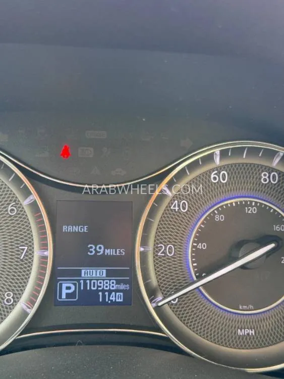 Infiniti QX80 2018 for Sale in Sharjah Image-8