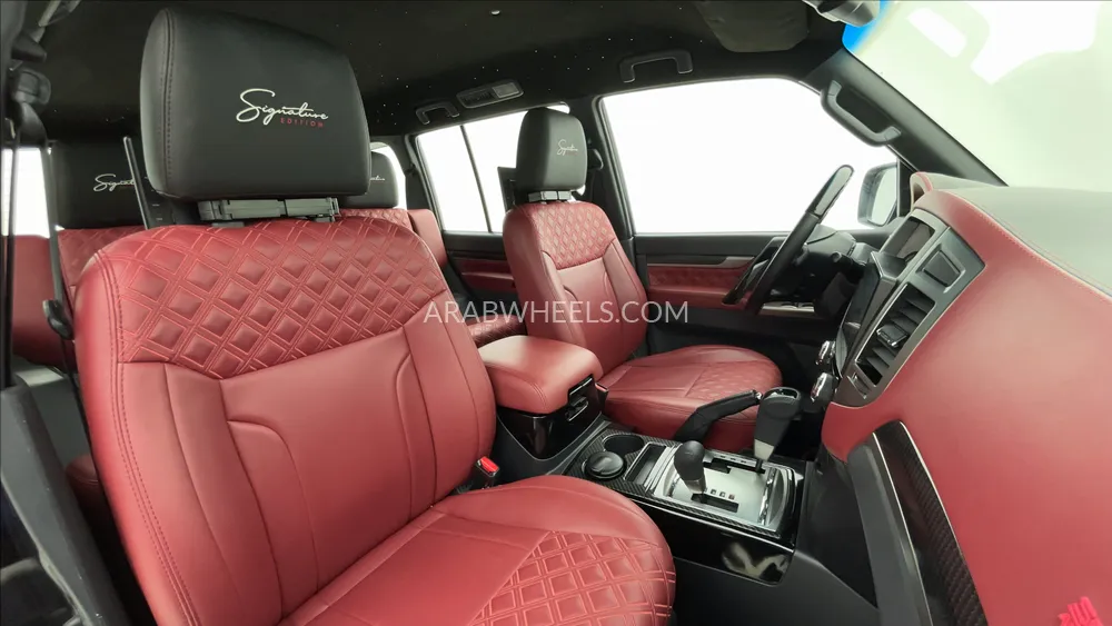 Mitsubishi Pajero 2020 for Sale in Dubai Image-24