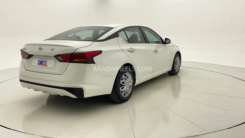 Nissan Altima 2020 for Sale in Dubai Image-3