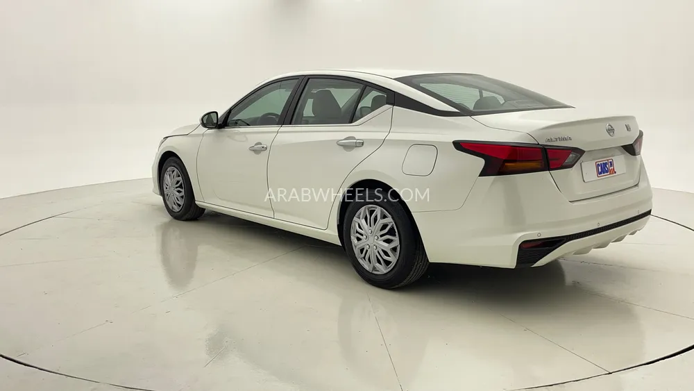 Nissan Altima 2020 for Sale in Dubai Image-5