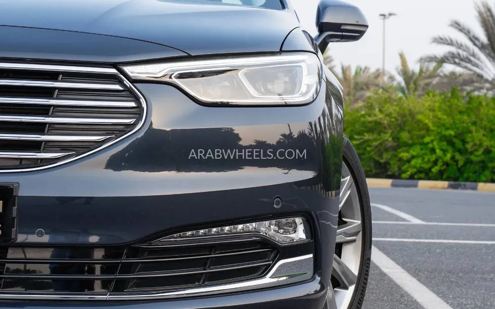 Ford Taurus 2022 for Sale in Sharjah Image-3