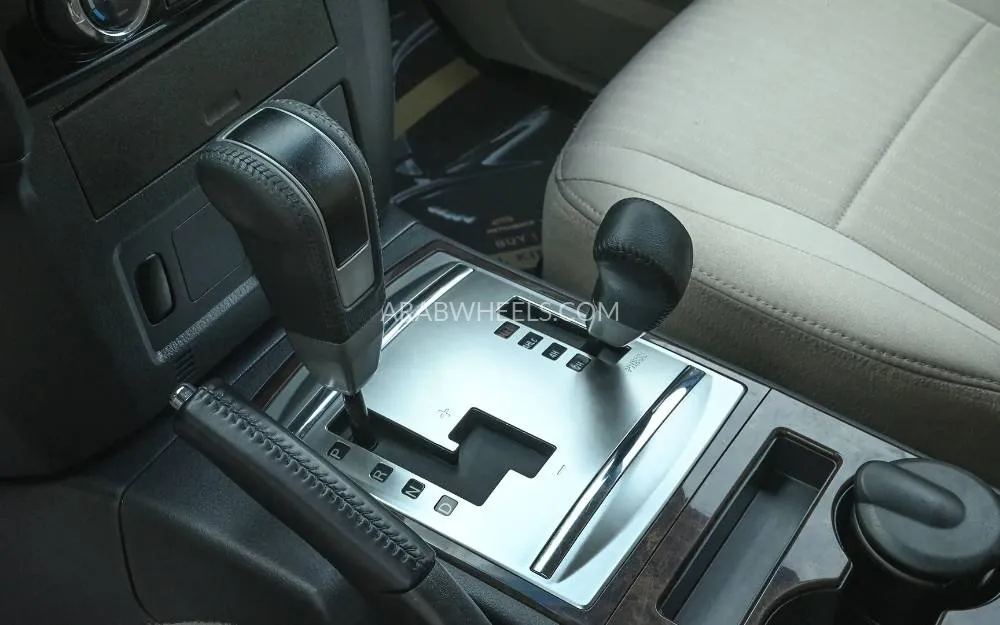 Mitsubishi Pajero 2019 for Sale in Sharjah Image-12