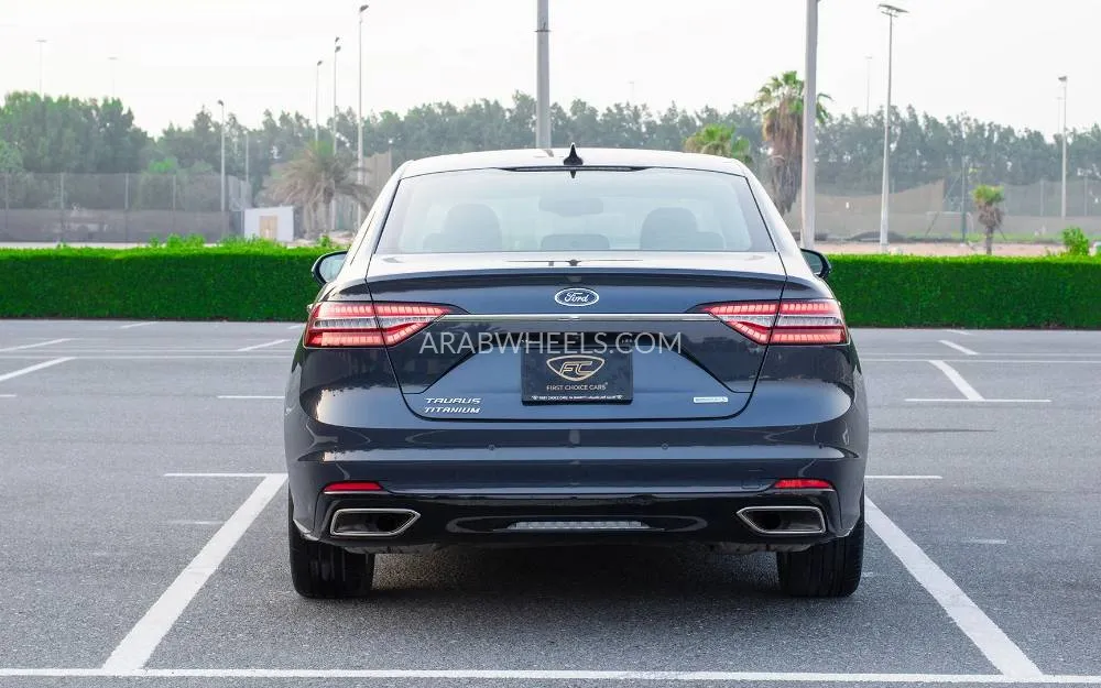 Ford Taurus 2022 for Sale in Sharjah Image-19
