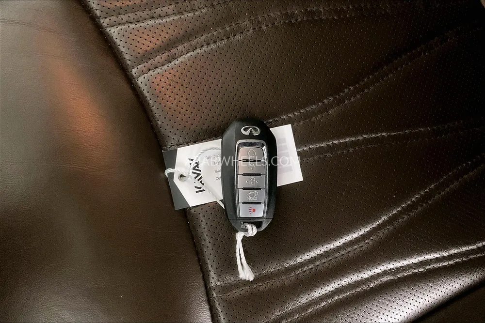 Infiniti QX60 2020 for Sale in Sharjah Image-28